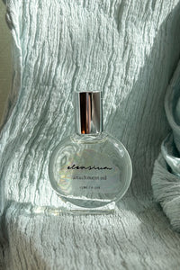 intimate venusian attachment oil perfume