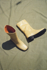 BELMONT BOOT IN PALE YELLOW
