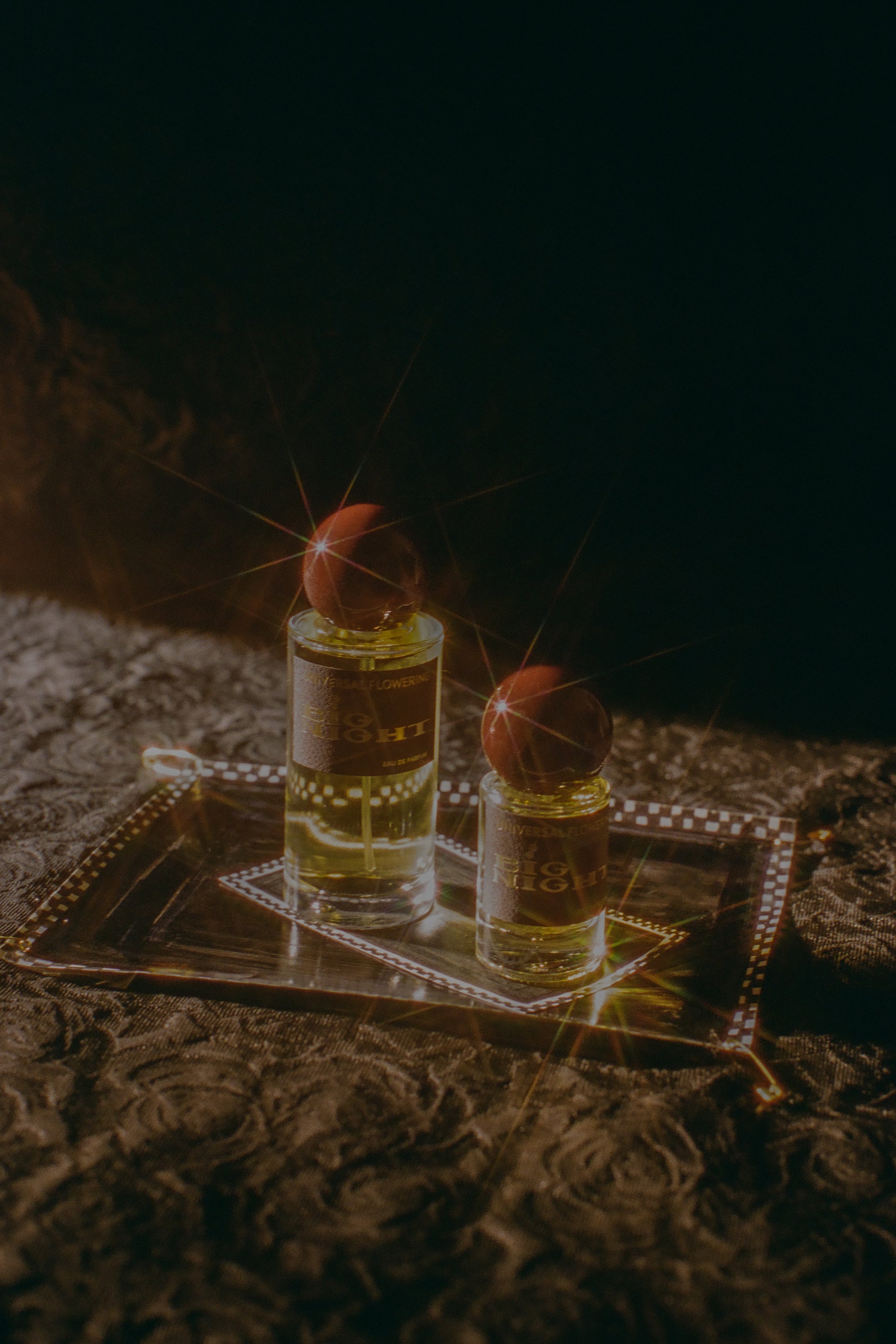 Maraschino Vetiver Artemisia Pineapple Neroli Bay Leaf Musk perfume