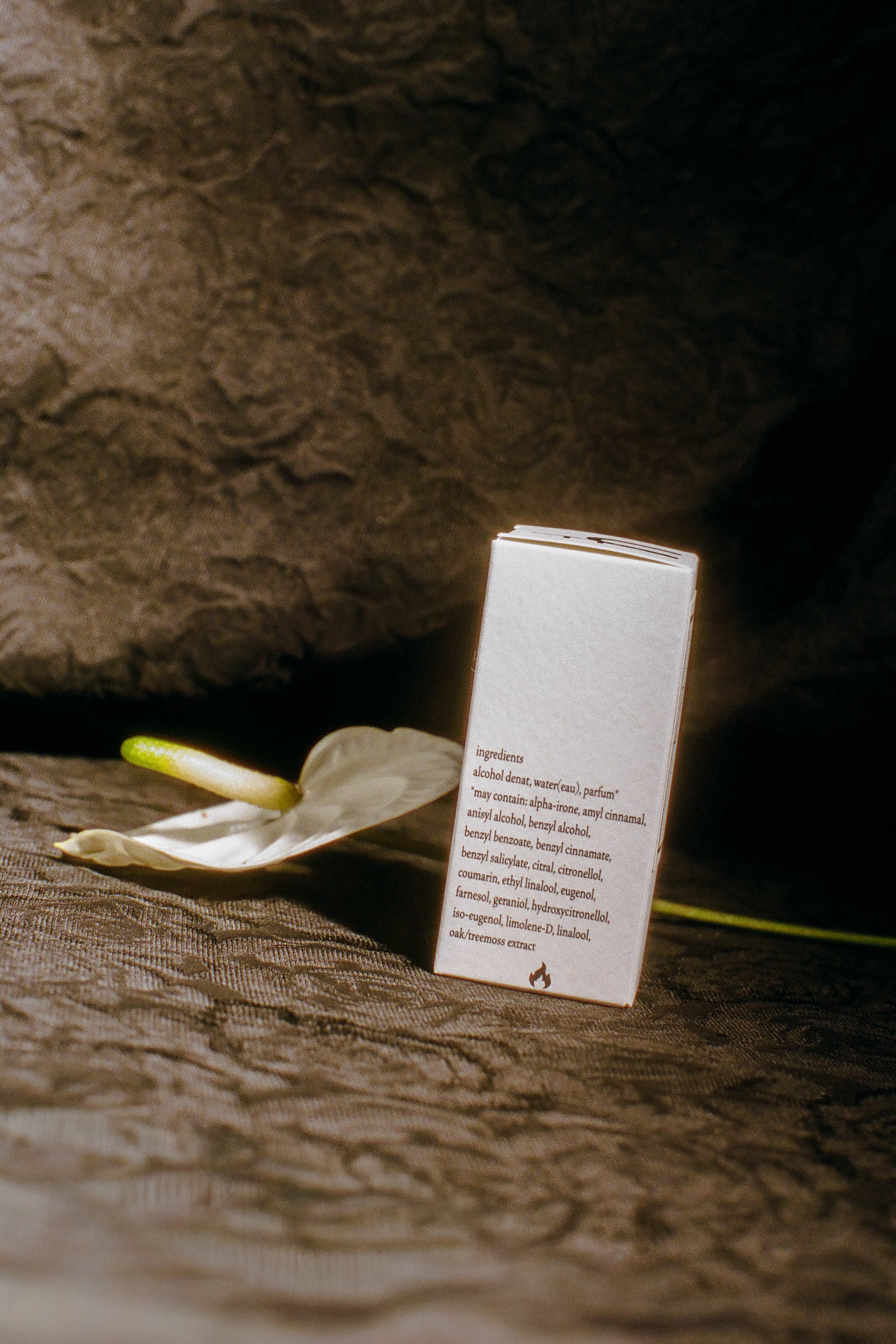 Maraschino Vetiver Artemisia Pineapple Neroli Bay Leaf Musk perfume