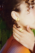 Load image into Gallery viewer, CONIC EARRINGS IN GOLD VERMEIL - Par Ici