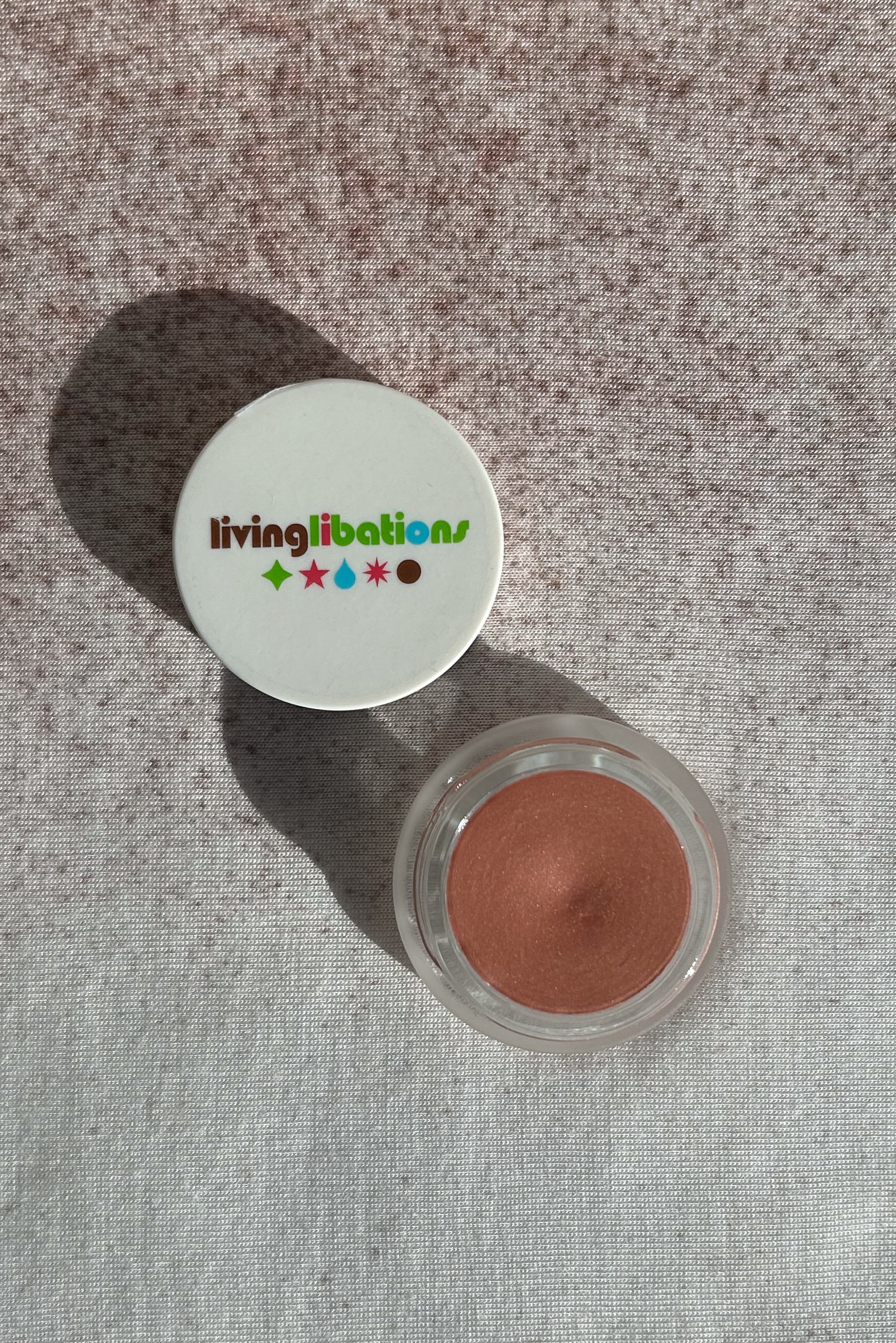 lightweight apricot shimmer beauty balm