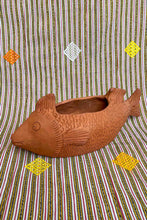 Load image into Gallery viewer, Oaxacan red clay wide fish scale planter