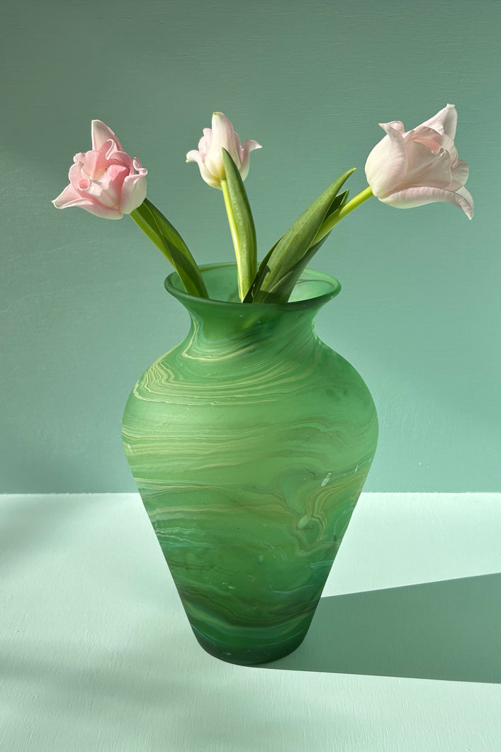 LARGE CURVED VASE IN GREEN