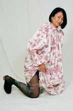 Load image into Gallery viewer, folklore jouy de toile cotton billowed maxi dress