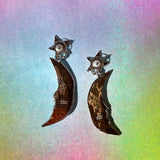 MOON EARRINGS IN WHITE BRONZE