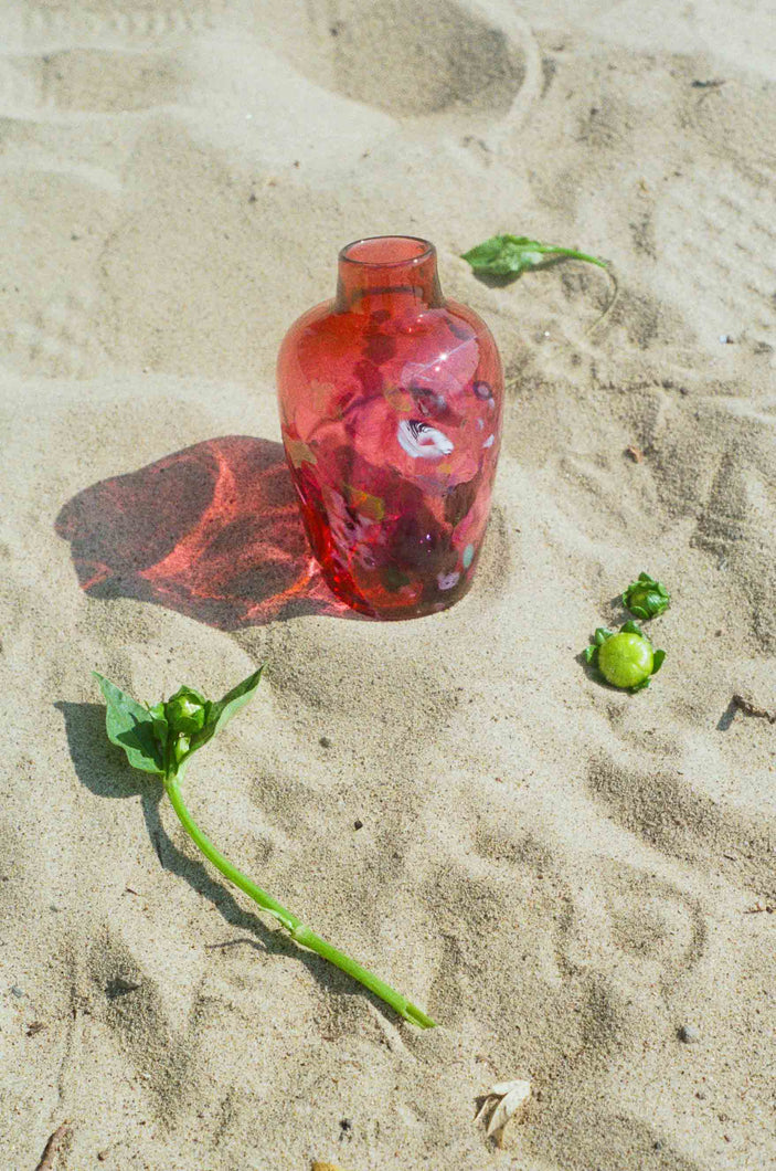 pomegranate speckled hand blown glass vase