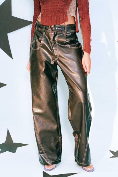 パンツ MSGM CARGO PANTS IN SOFT ECO LEATHER FABRIC MSGM Soft Eco Leather Beige Cargo Trousers | italist, ALWAYS