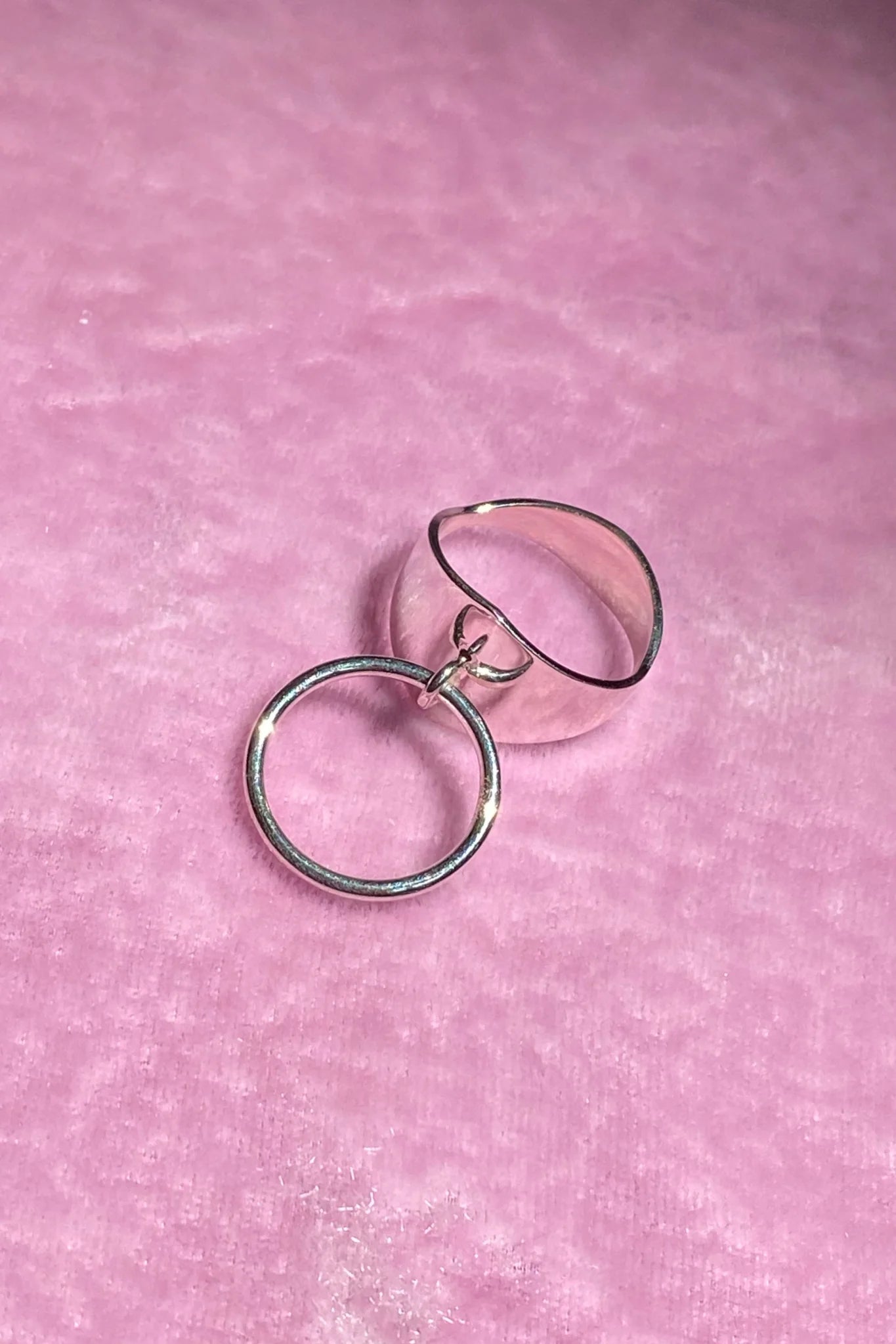 sterling silver kinetic ring with harness loop