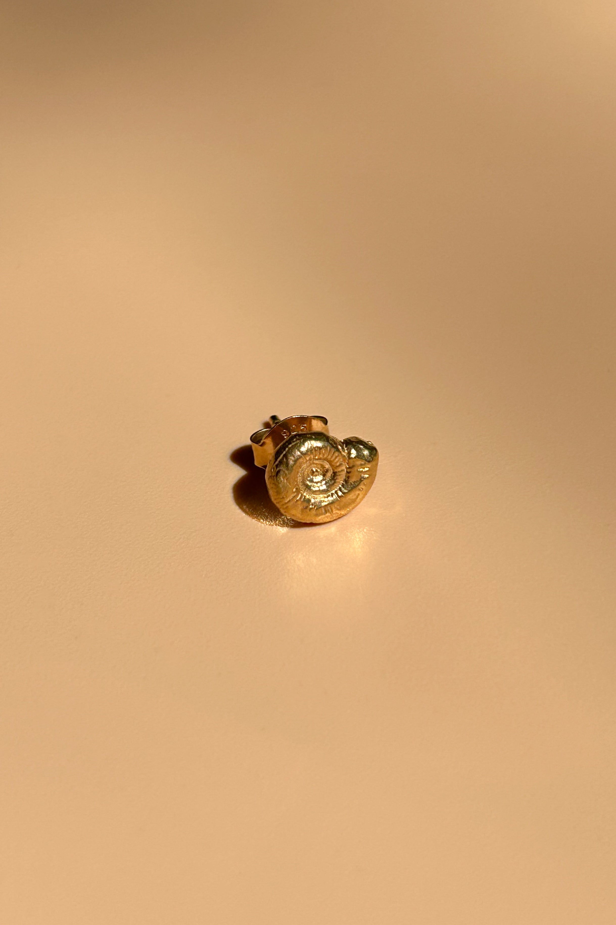 18k gold plated brass spiral shell stud earring