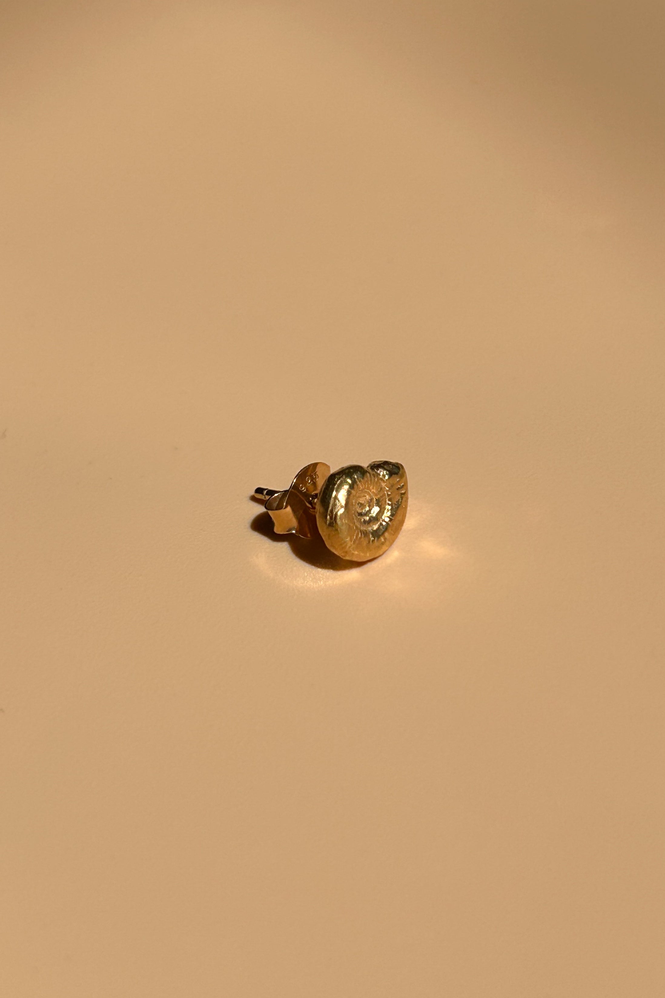 18k gold plated brass spiral shell stud earring