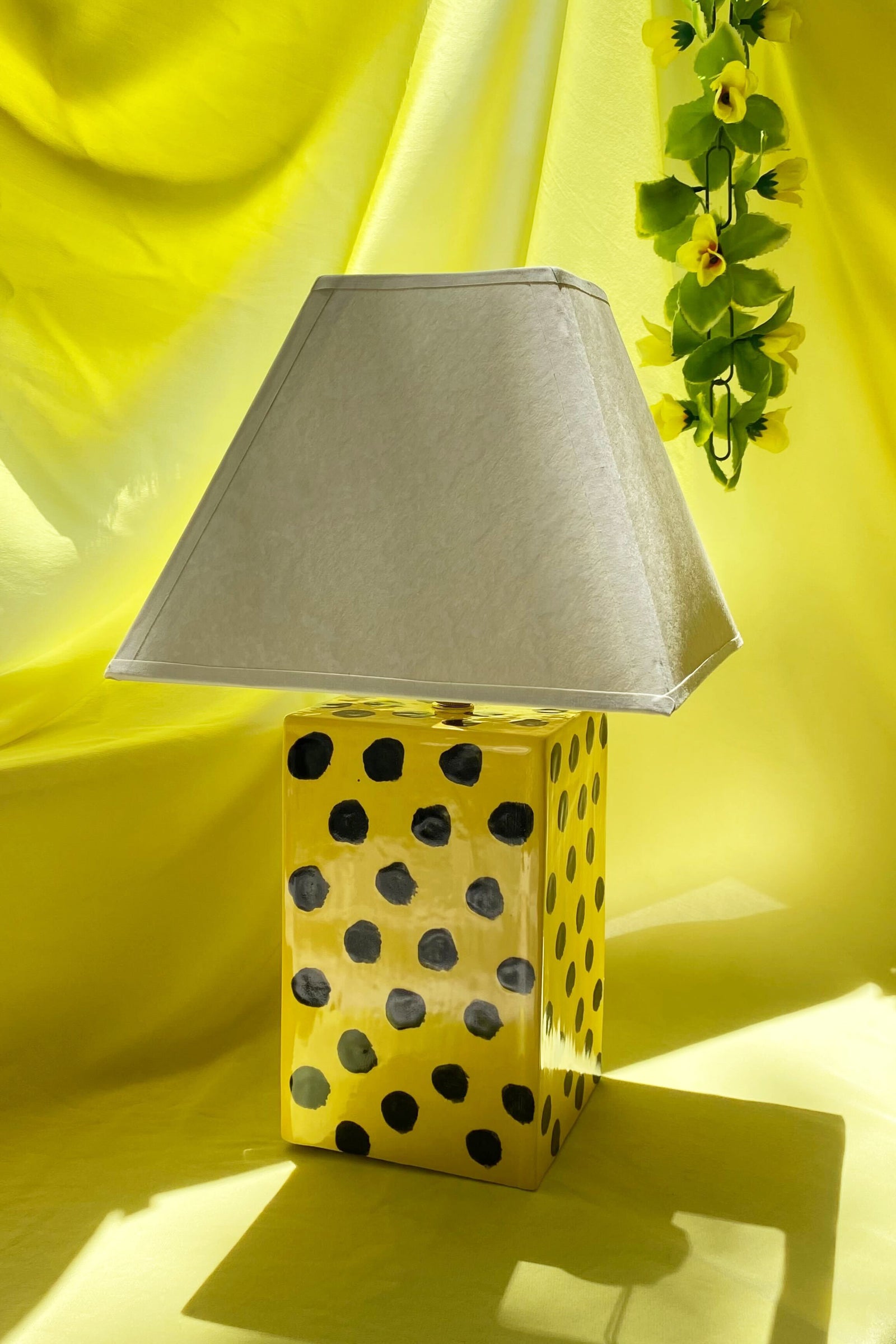 PALOMA LAMP IN YELLOW WITH BLACK DOTS