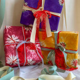 GIFT WRAPPING