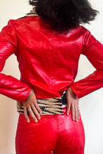 Load image into Gallery viewer, POLLY IVOIRIENNE VESTE IN RED