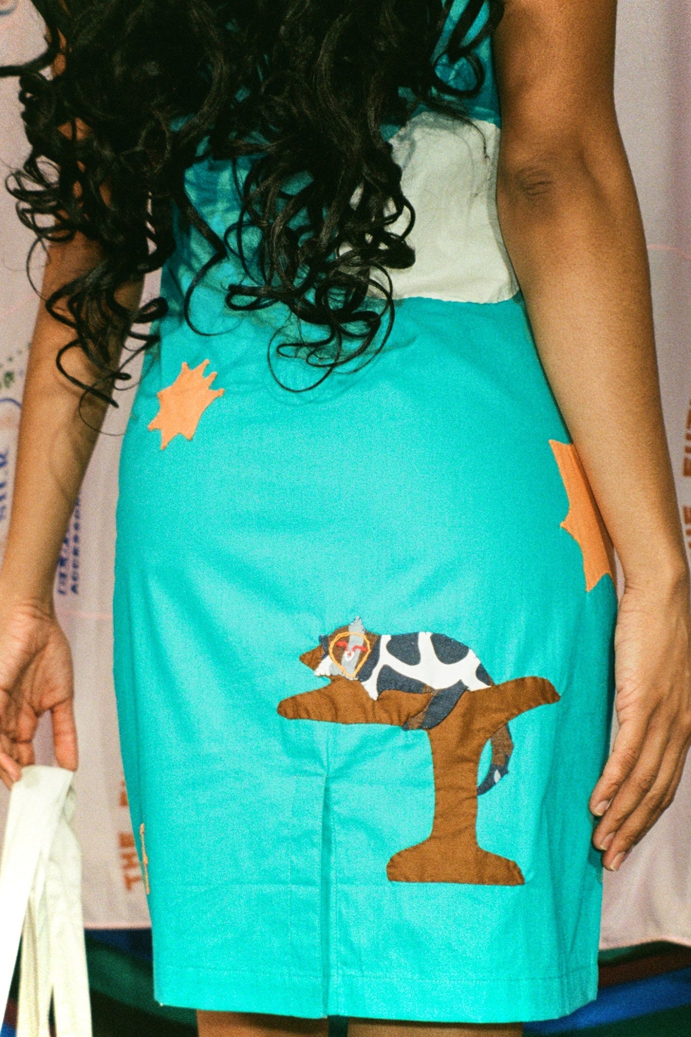 POSTER DRESS IN DREAMWORK - 100% SILK