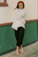 Load image into Gallery viewer, ROMAIN CAPRIS IN BLACK