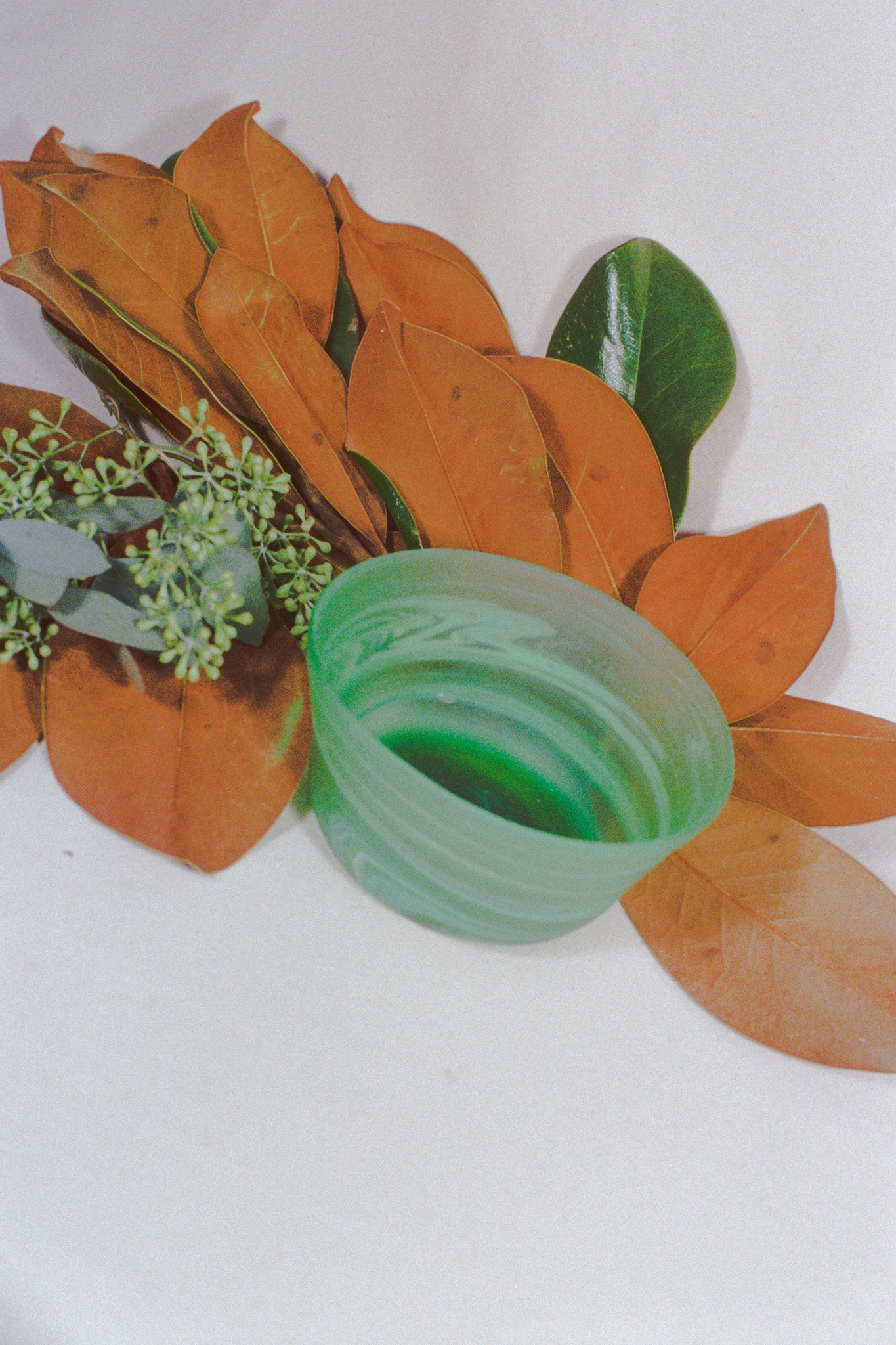 SERVING BOWL IN GREEN GLASS