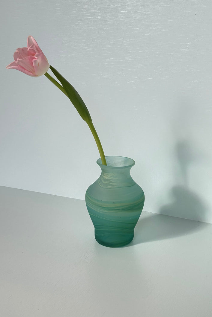 SMALL ROUND VASE IN AQUA