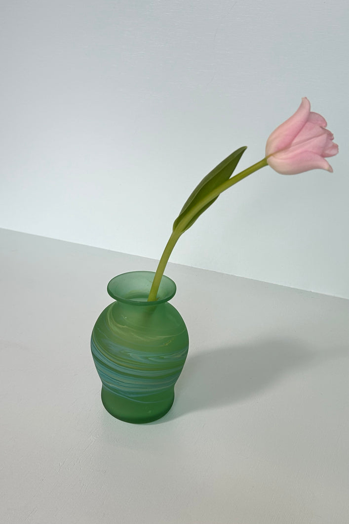 SMALL ROUND VASE IN GREEN