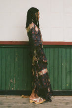Load image into Gallery viewer, TEA TIME DRESS IN NAVY/CREAM/RED