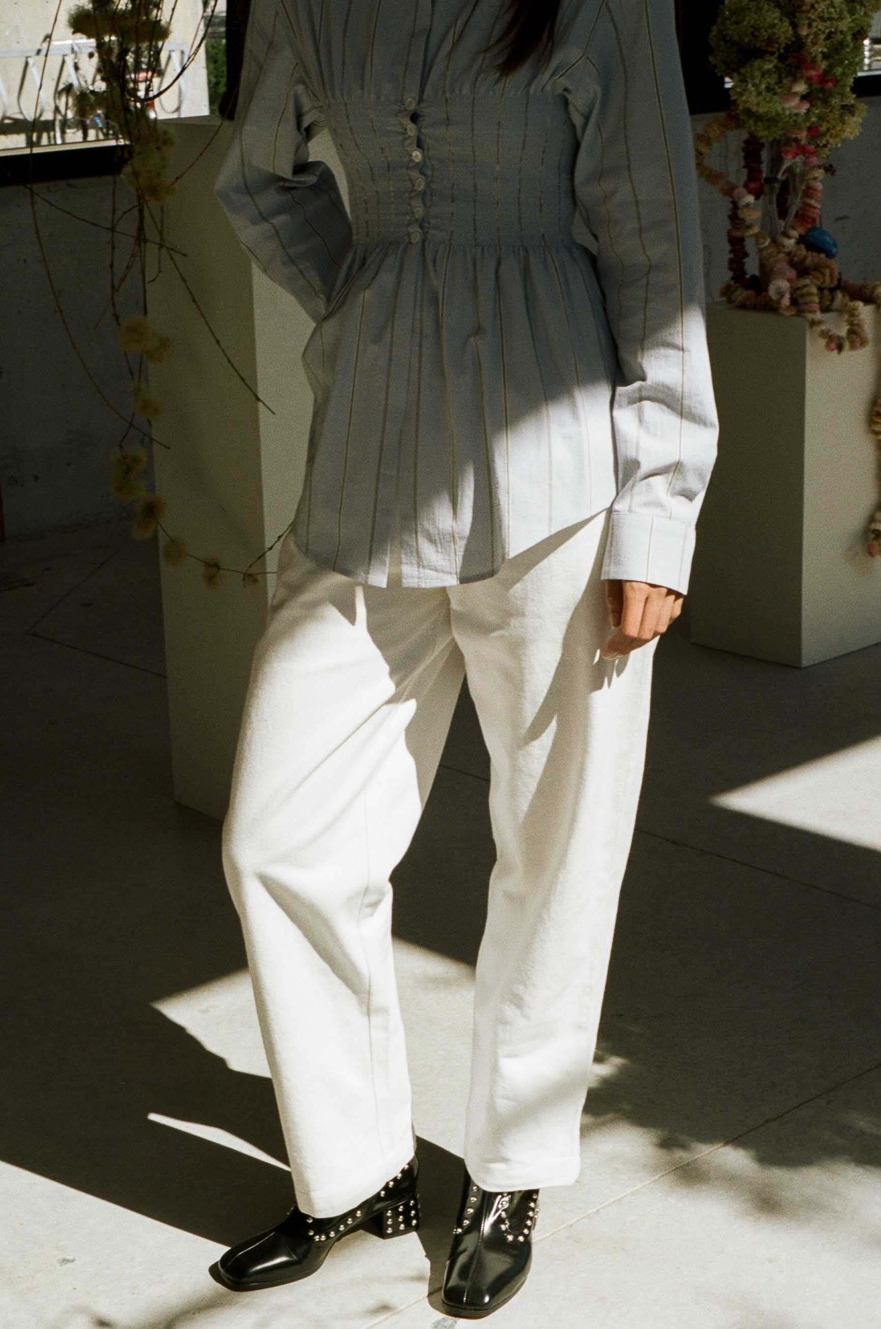 white cotton twill 90s baggy jean