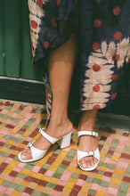 Load image into Gallery viewer, white calf leather buckle open toe sandal