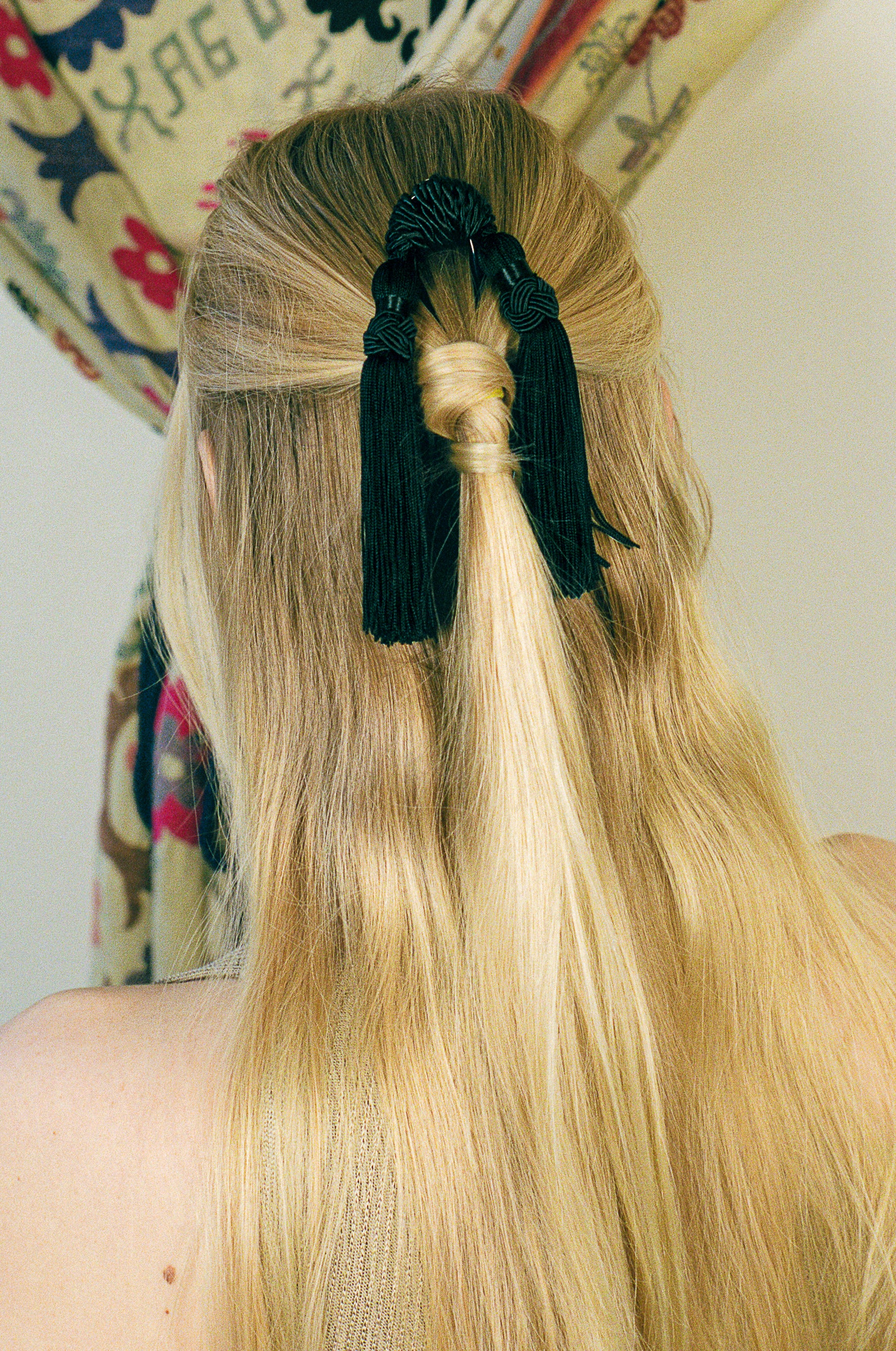 cellulose acetate tortoise shell comb with silk tassel