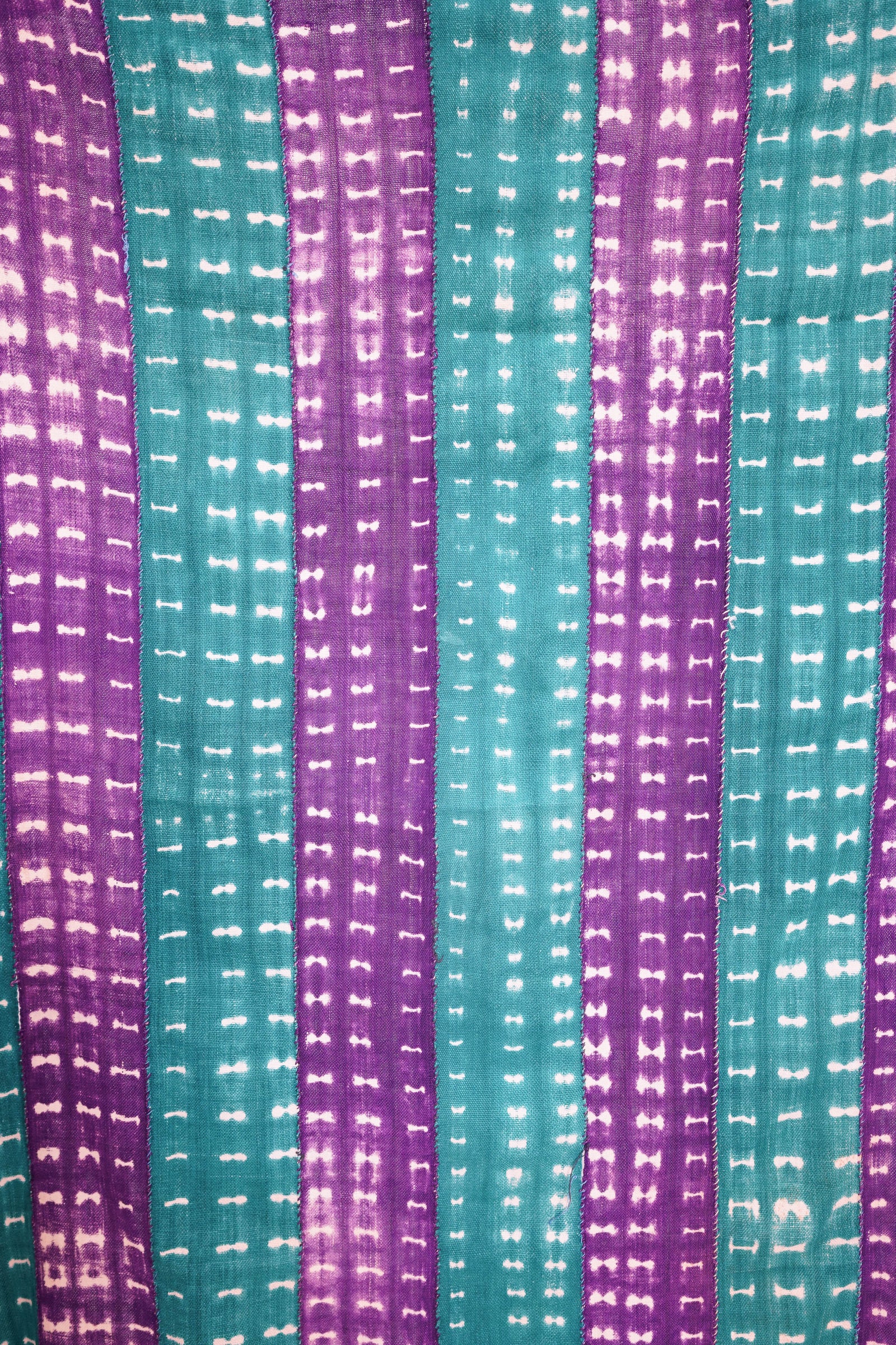 VINTAGE PURPLE AND GREEN TIE DYED BAOULÉ CLOTH