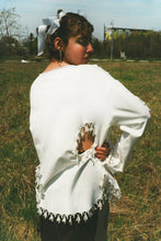 Load image into Gallery viewer, SWEATSHIRT WITH BEADED COLLAR AND HOLES IN WHITE