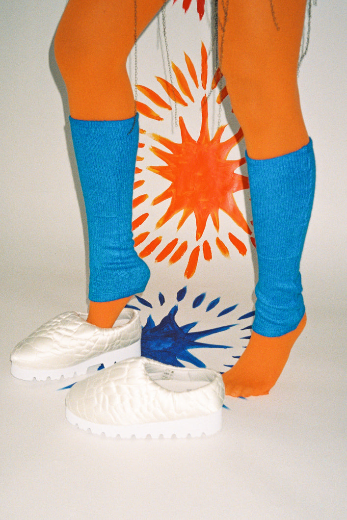 LEG WARMERS IN CERULEAN