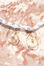 Load image into Gallery viewer, gold dainty hoop earrings with shooting star