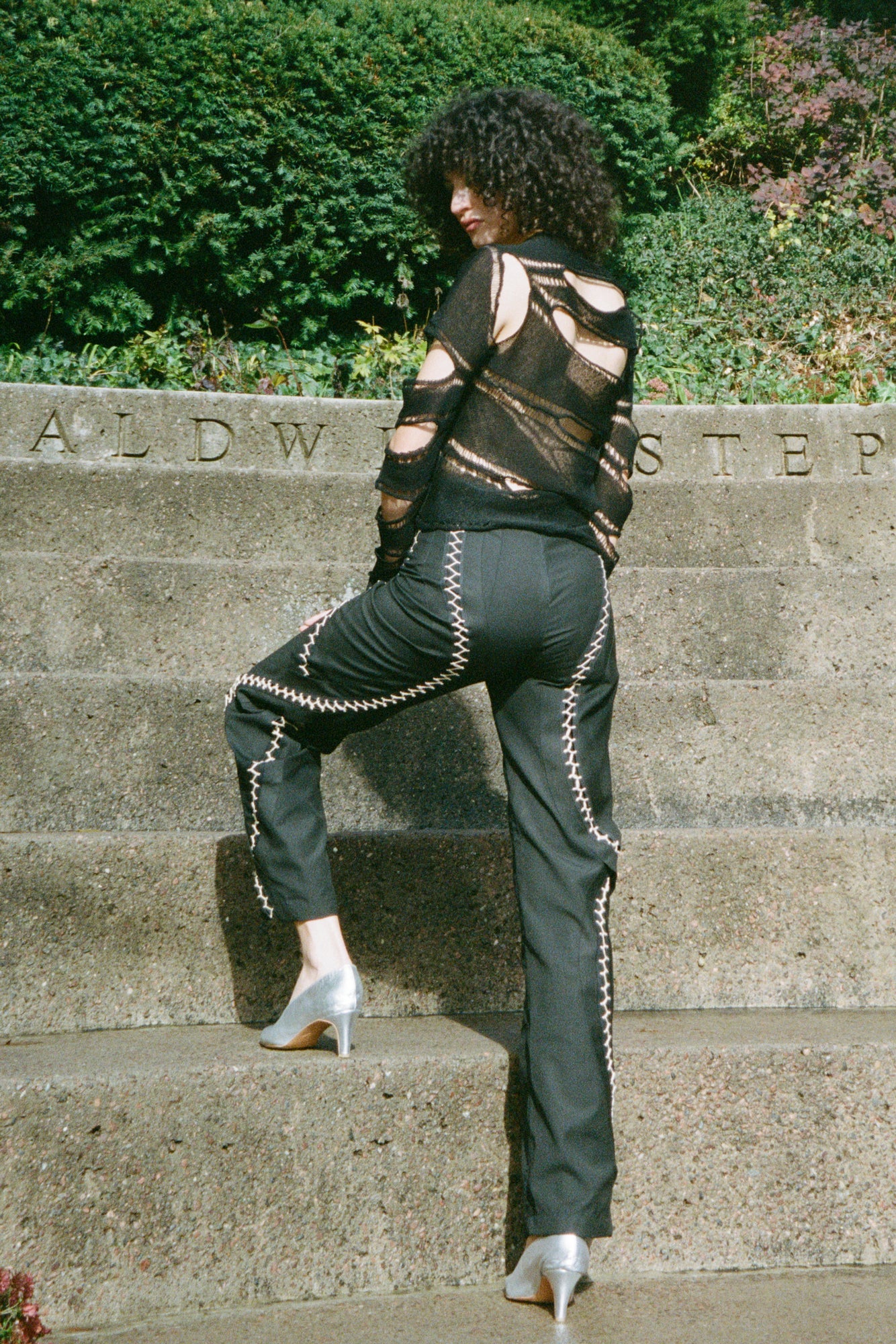COTTON DOUBLE HELIX TROUSERS IN BLACK WITH CREAM STITCHING