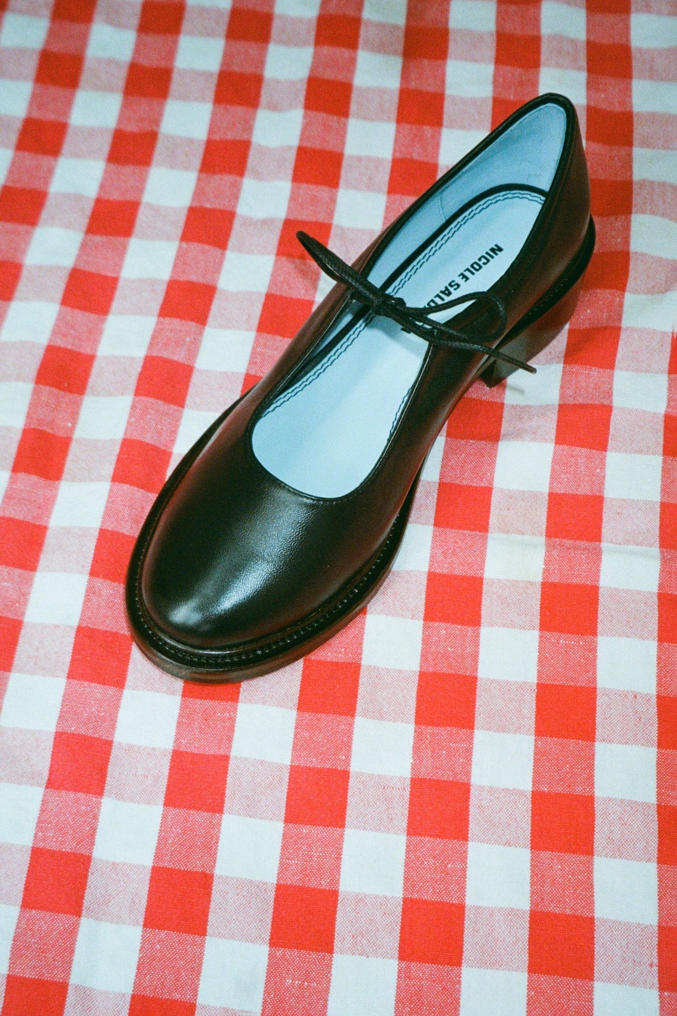 ballerina mary jane kitten heel in black leather