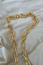 Load image into Gallery viewer, INFATUATION NECKLACE IN GOLD