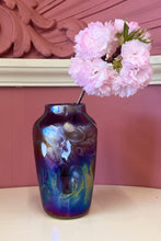 Load image into Gallery viewer, MAUVE SHINE VASE