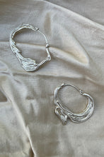 Load image into Gallery viewer, SILVER SEA HOOPS