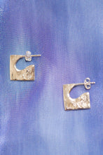 Load image into Gallery viewer, MINI SQUARE STUDS IN GOLD/SILVER - Par Ici